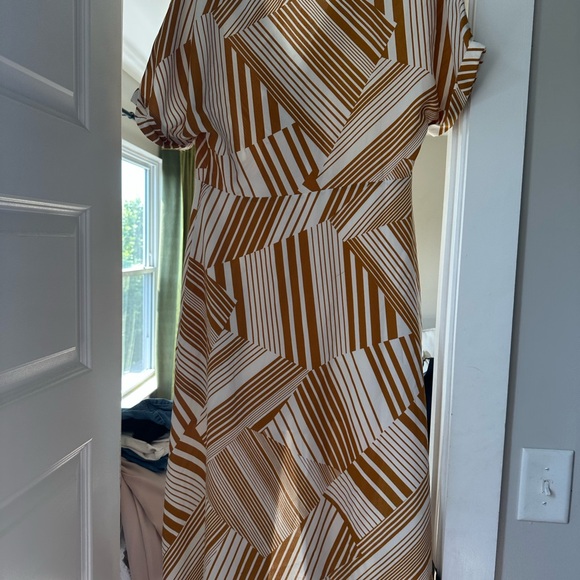 Lush brown and cream button down short sleeve dress- M - Picture 2 of 2